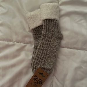 Northeast Outfitters Cozy Cabin Socks